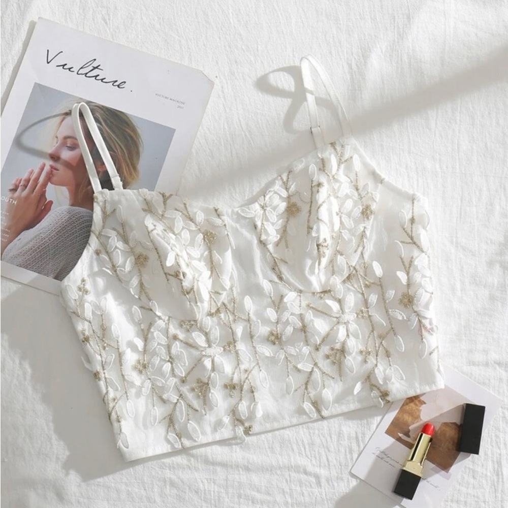 💛$6 if bundle-Cami top, white top